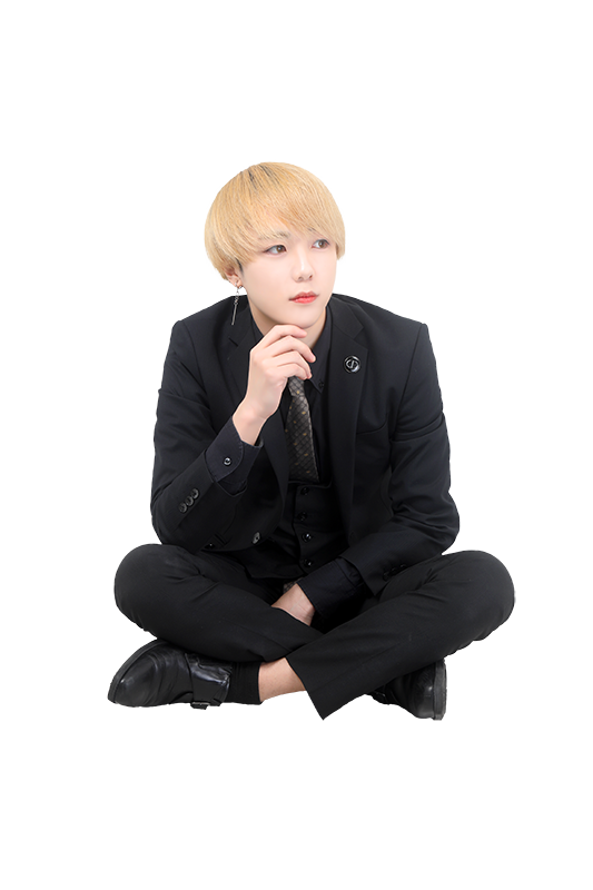 副主任　苺愛るる